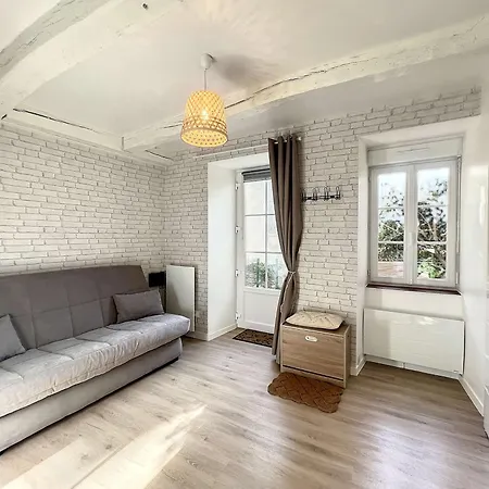 Studio Renove Avec Terrasse Privative, A 100m De La Plage Et En Plein Coeur De - Fr-1-361-526 Granville